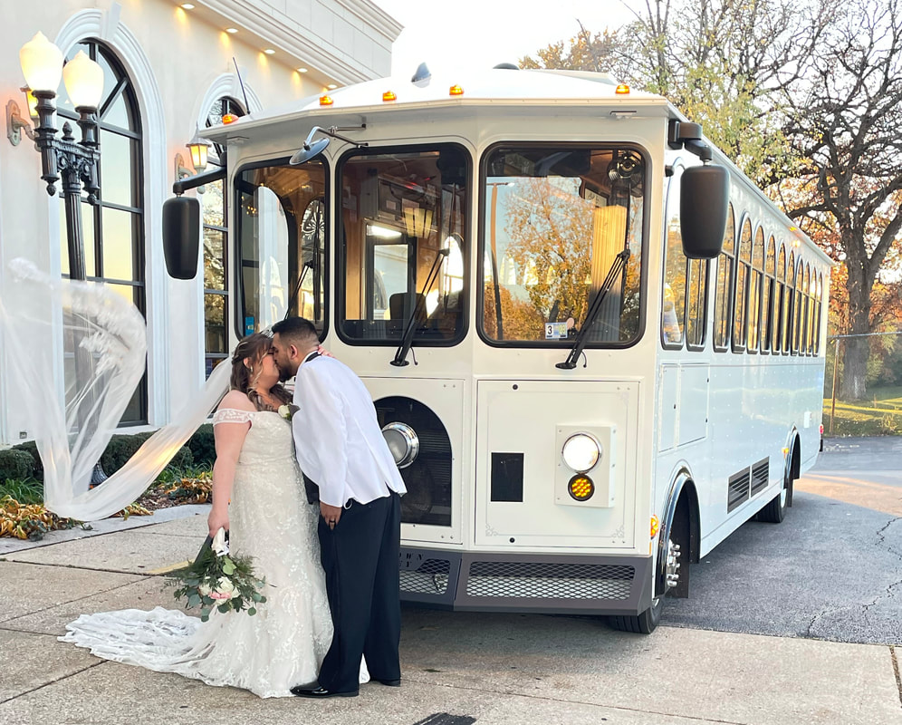 wedding trolley chicago